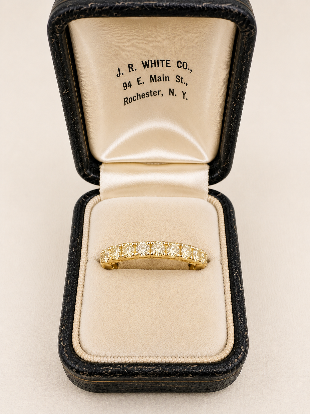 2.32ct yellow diamond band