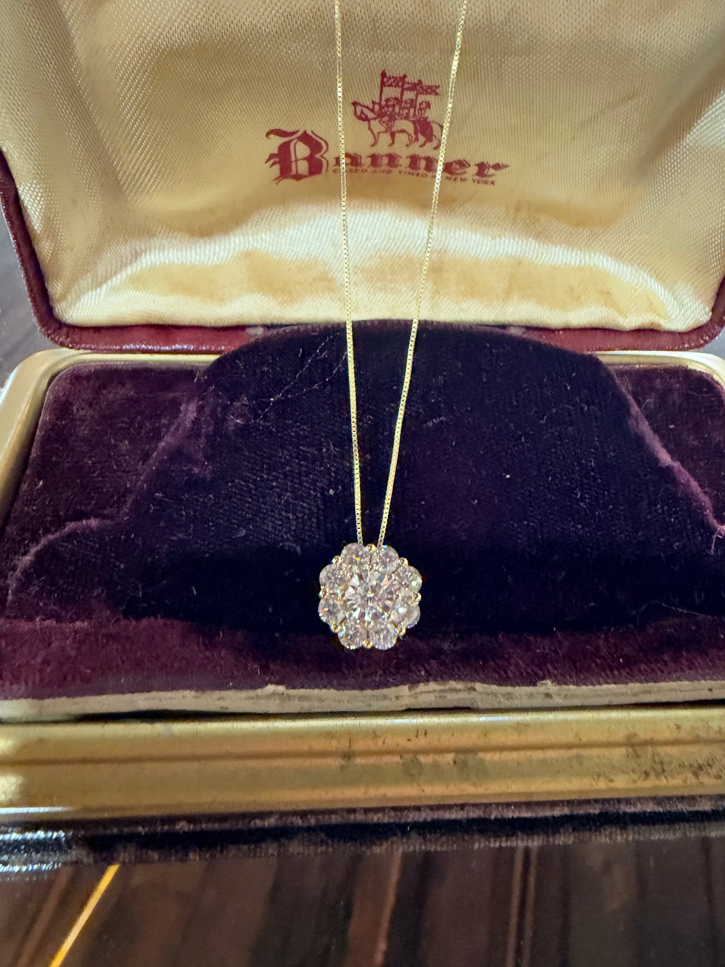 1.02ct lab grown diamond pendant