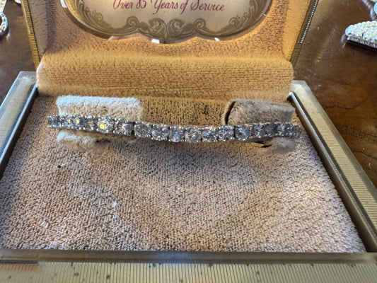 8.54ct Diamond tennis bracelet