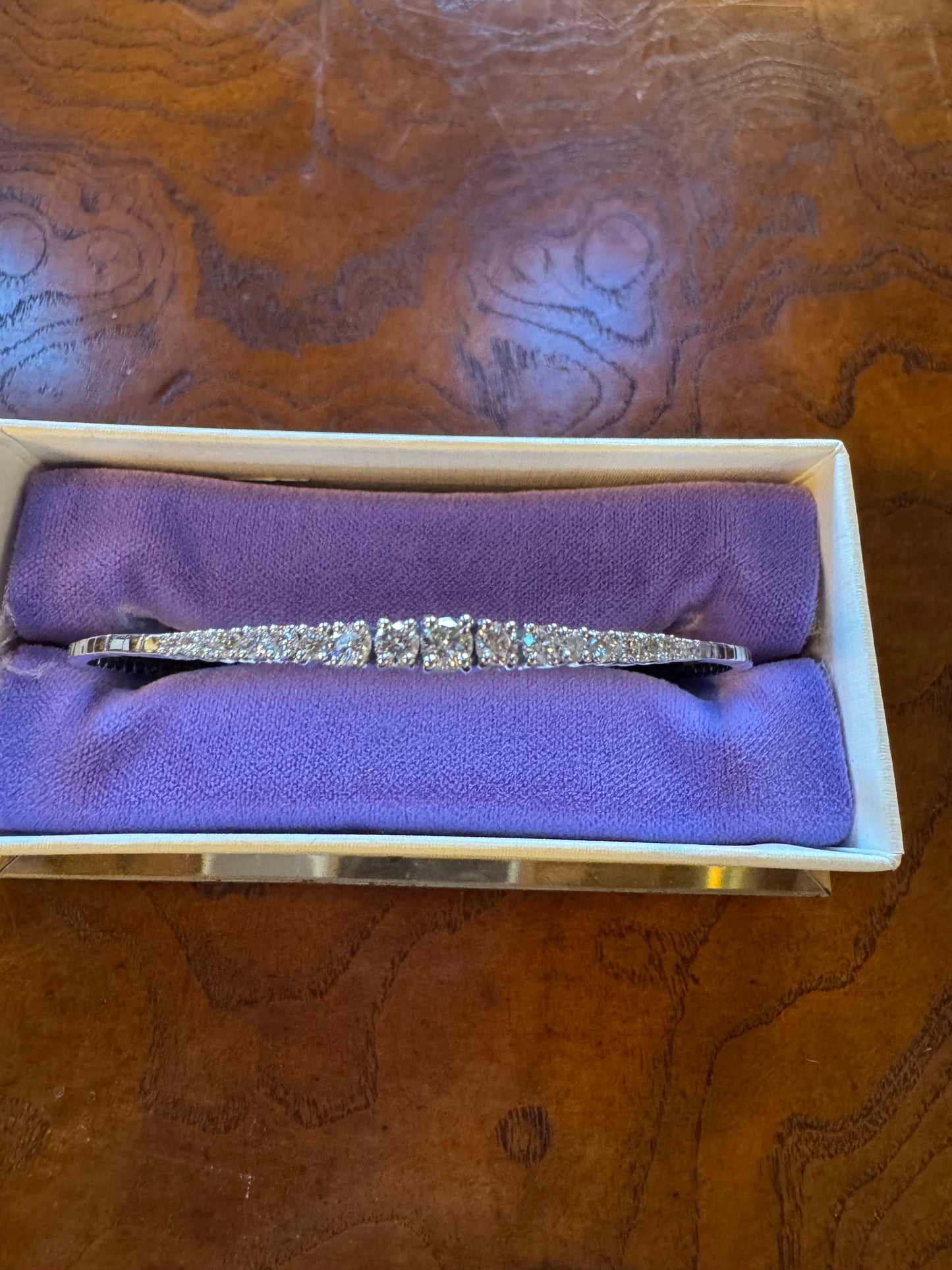 1ct graduated flex bangle