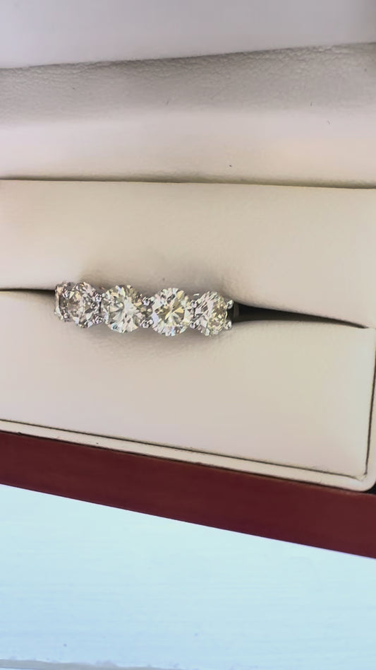 2.63ct Diamond band 7 stones