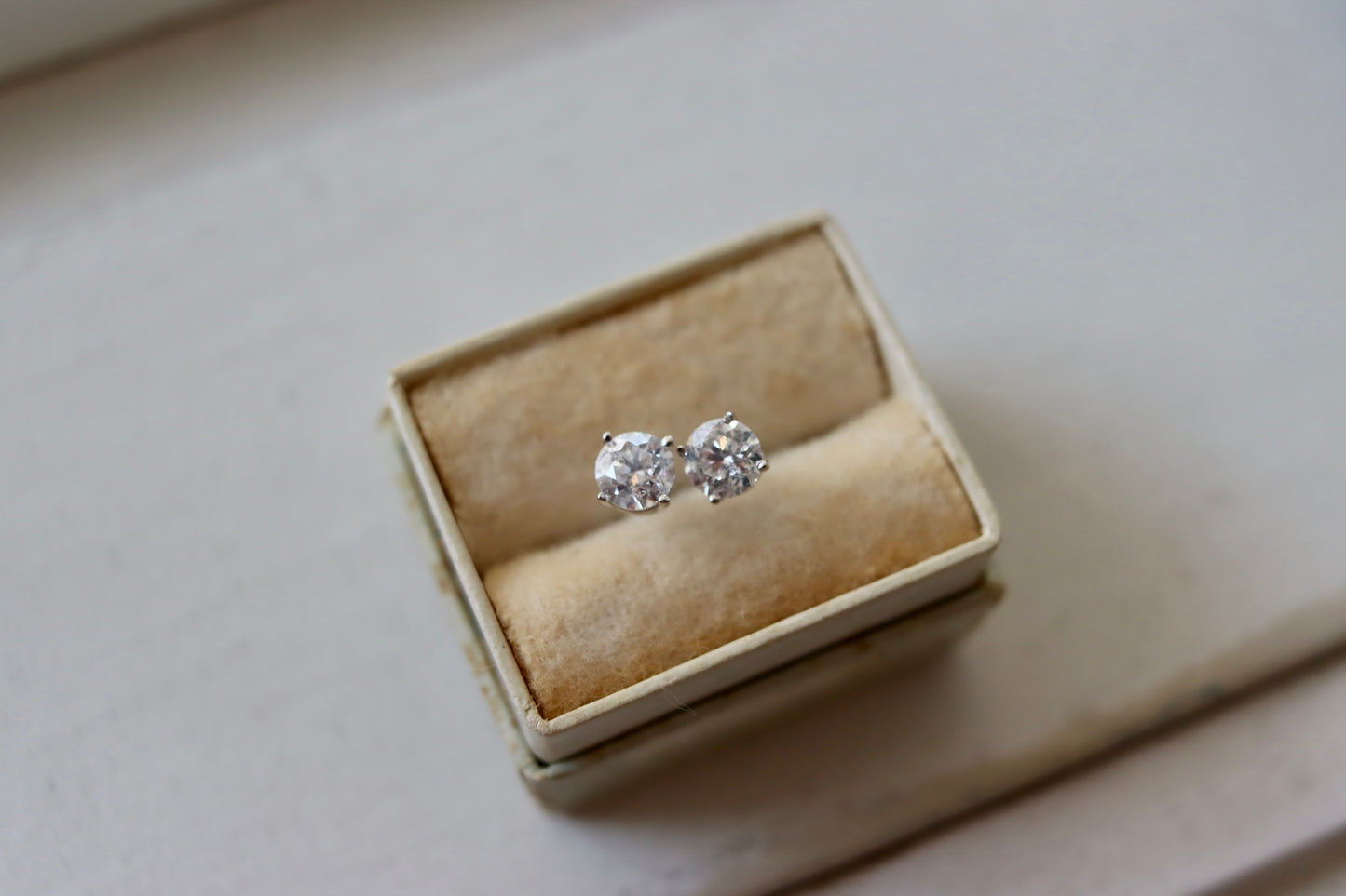 1ct Diamond studs