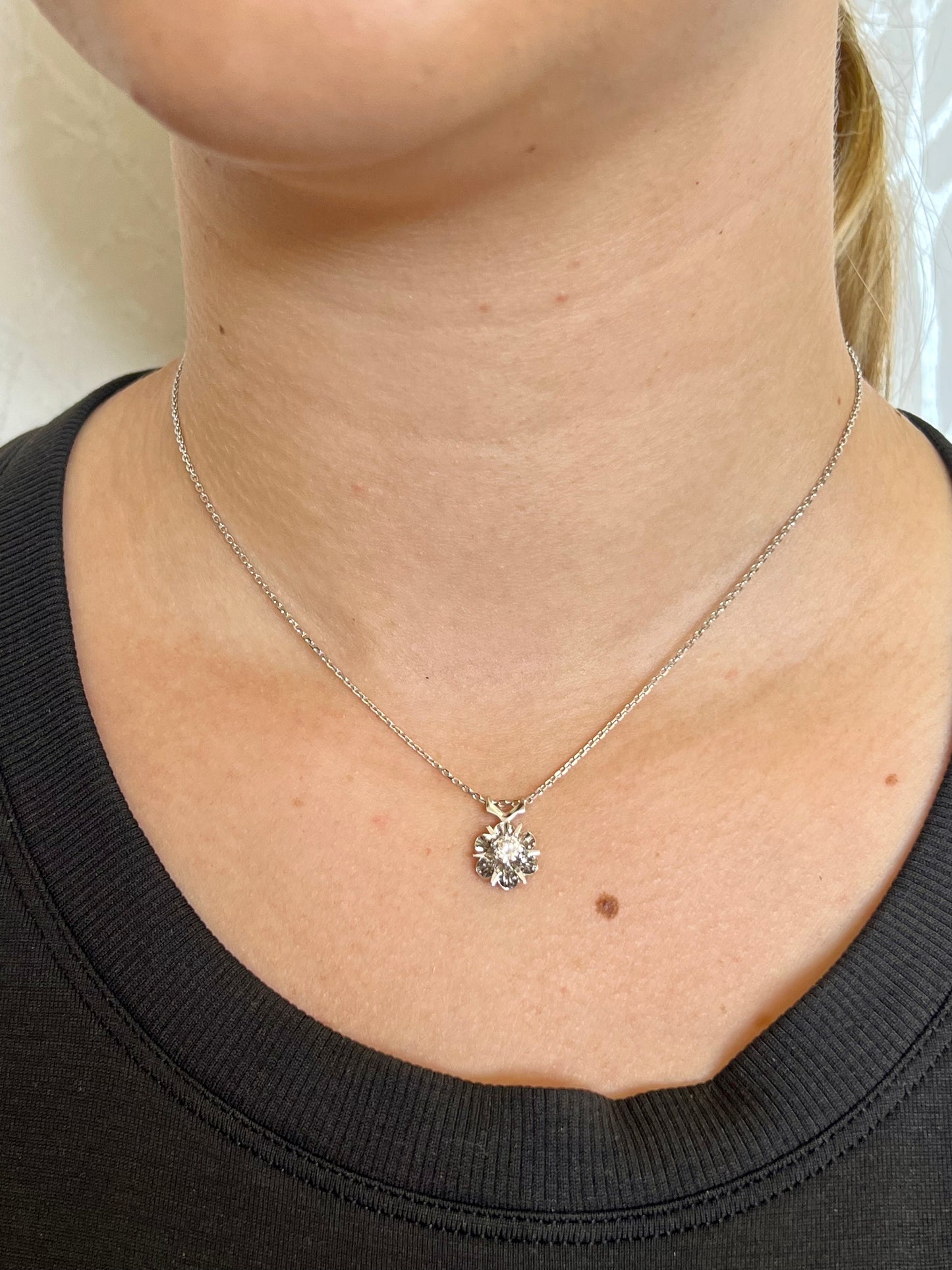 .25ct Diamond Buttercup Pendant