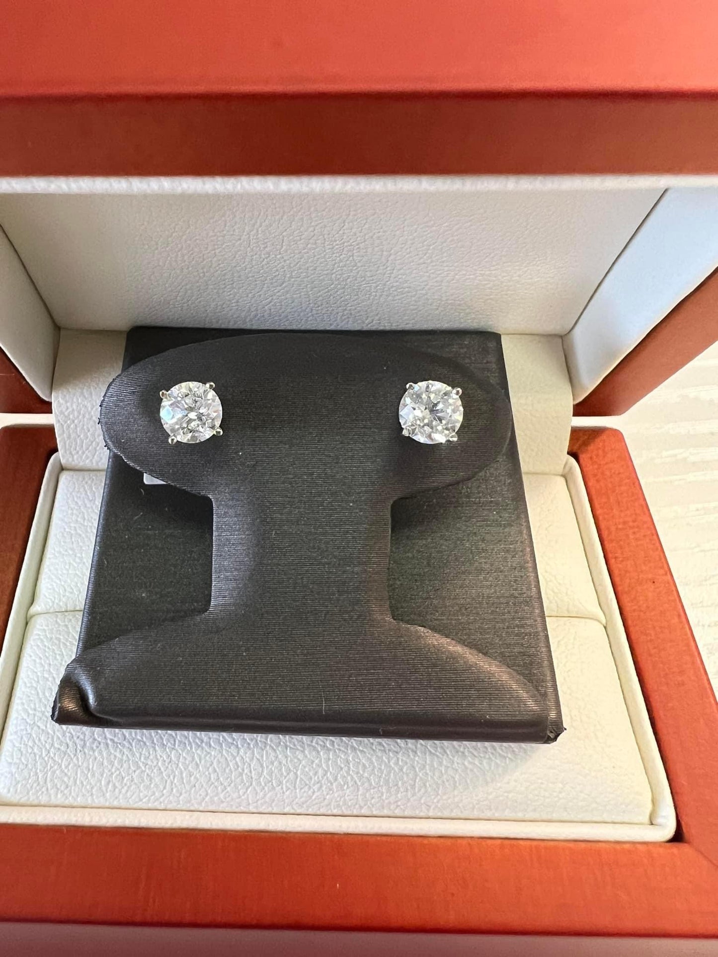 1ct Diamond studs